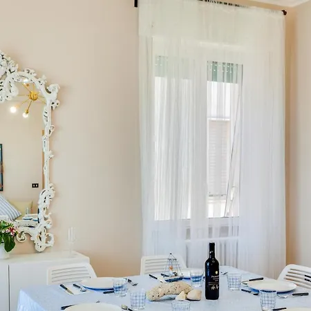 Rosamare Elegant Διαμέρισμα *